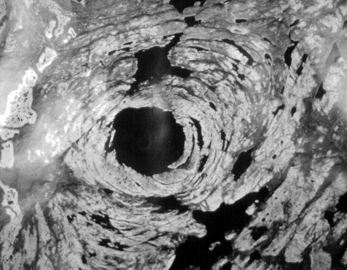 Mecatina crater: vertical mosaic