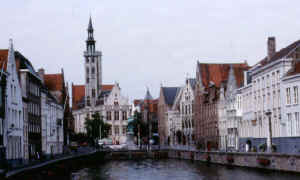 Bruges town.jpg (139415 bytes)
