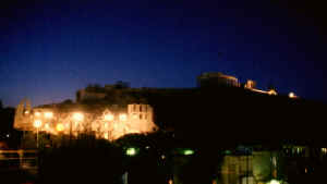 Athens at night.jpg (63851 bytes)
