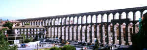 aqueduct panorama.jpg (177752 bytes)